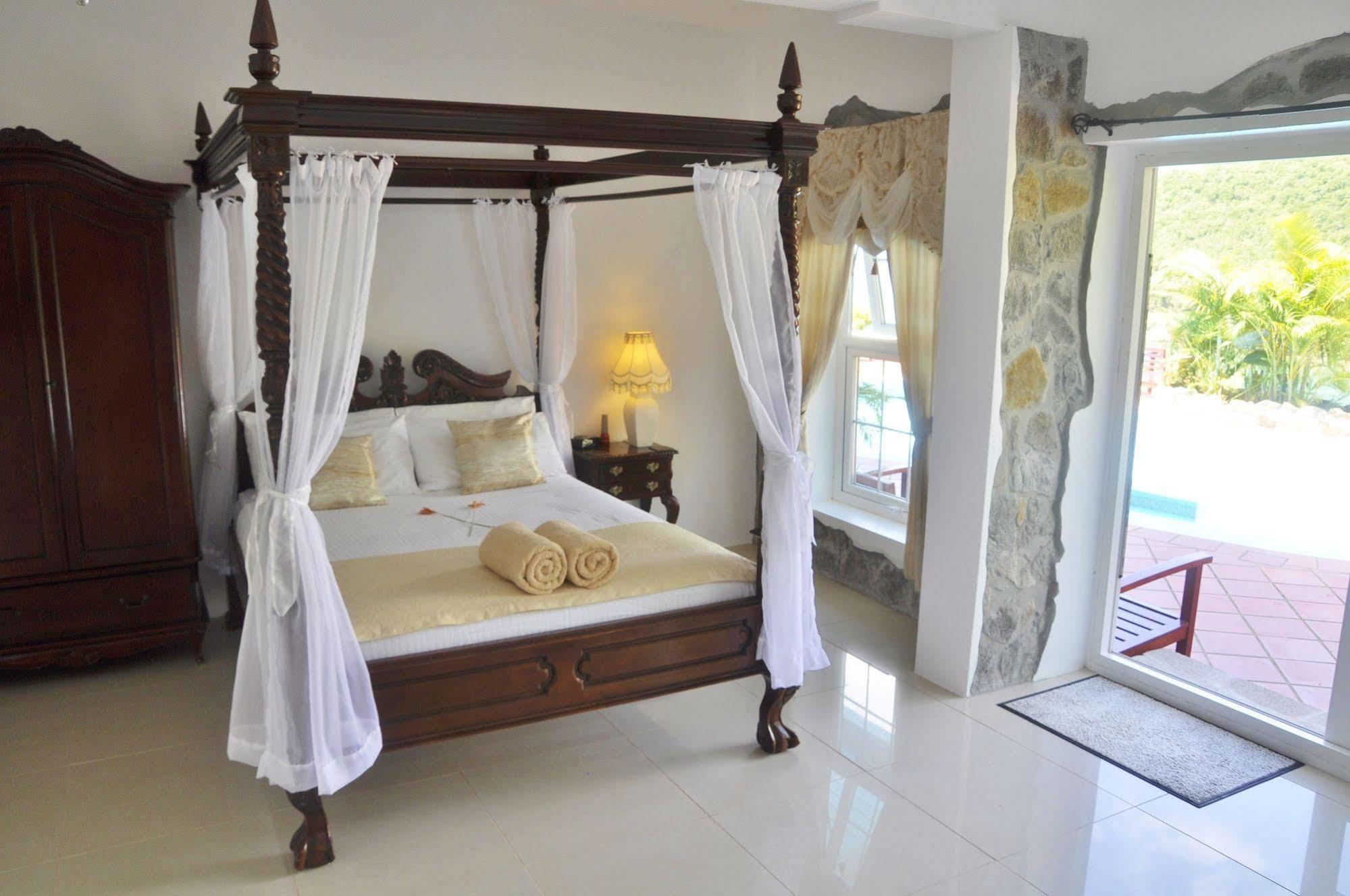 Marigot Palms Luxury Guesthouse คาสทรีส ภายนอก รูปภาพ